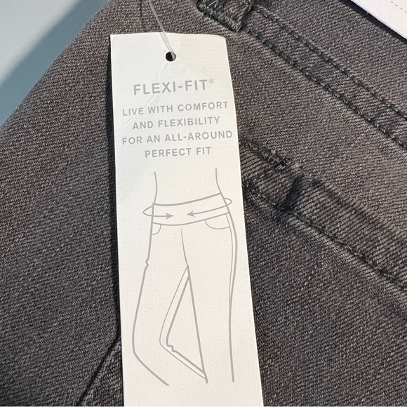 Liz Clairborne Grey Wash Mid Rise Denim stretch Jean  size 12 - Picture 6 of 9